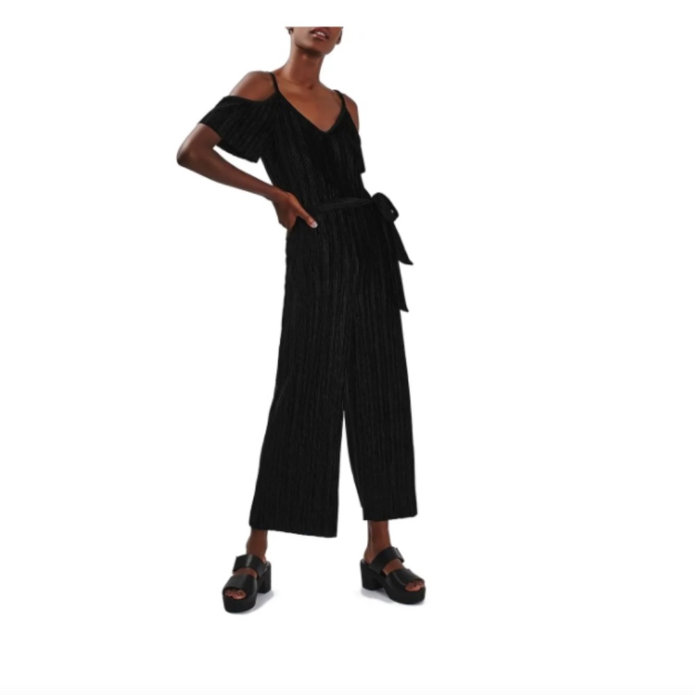 Topshop Cold Shoulder Velvet Plissé Jumpsuit